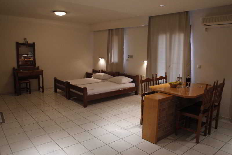 Athina Inn Hersónissos Extérieur photo